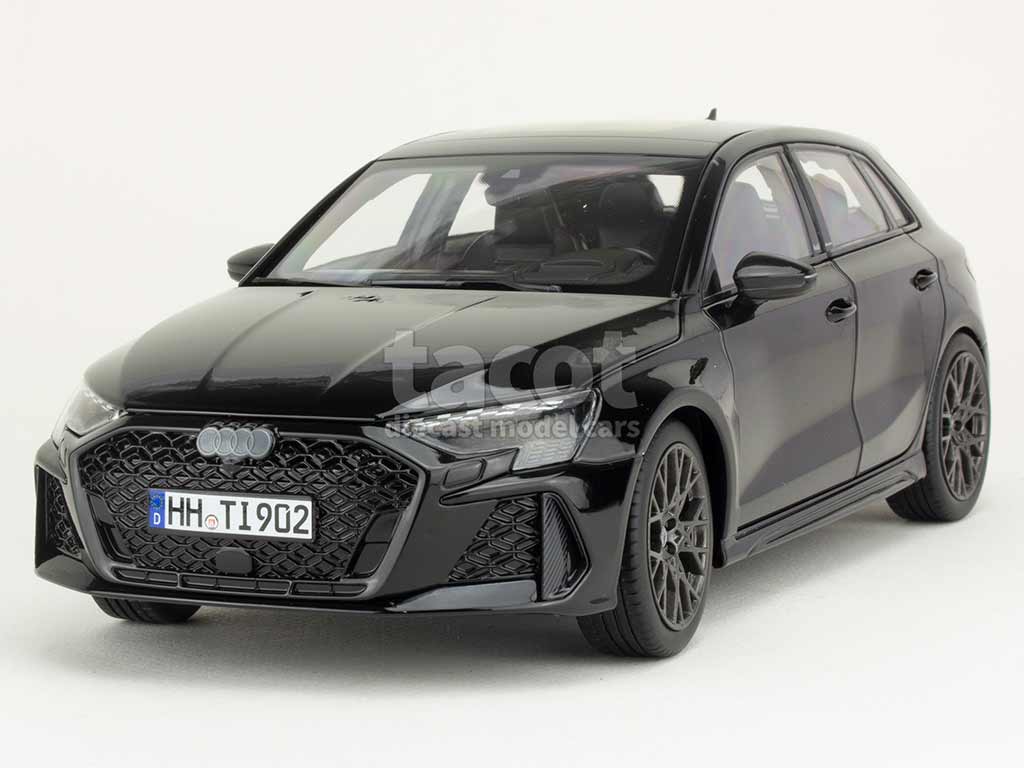 106716 Audi RS3 2025