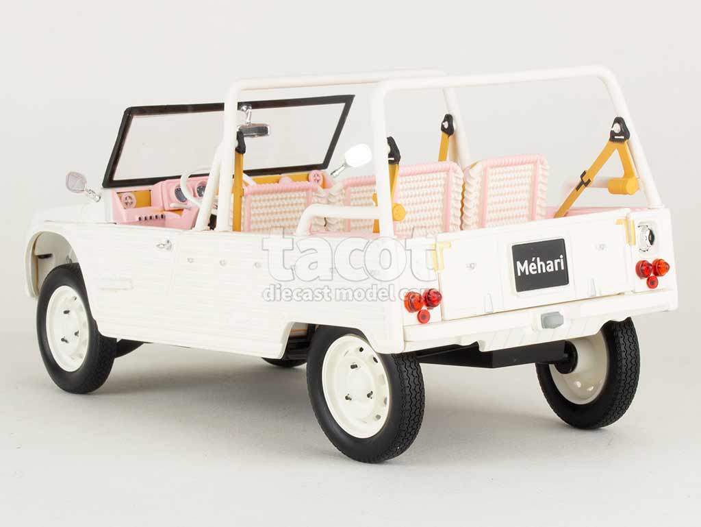 106718 Citroën Méhari Electric Hotel Martinez 2023