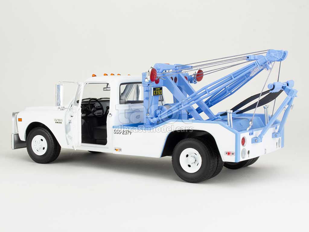 106723 Chevrolet C-30 D&eacute;panneuse 1969