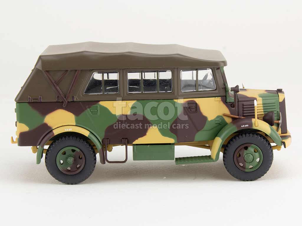 106776 Mercedes L1500A Kfz.70 Military 1944