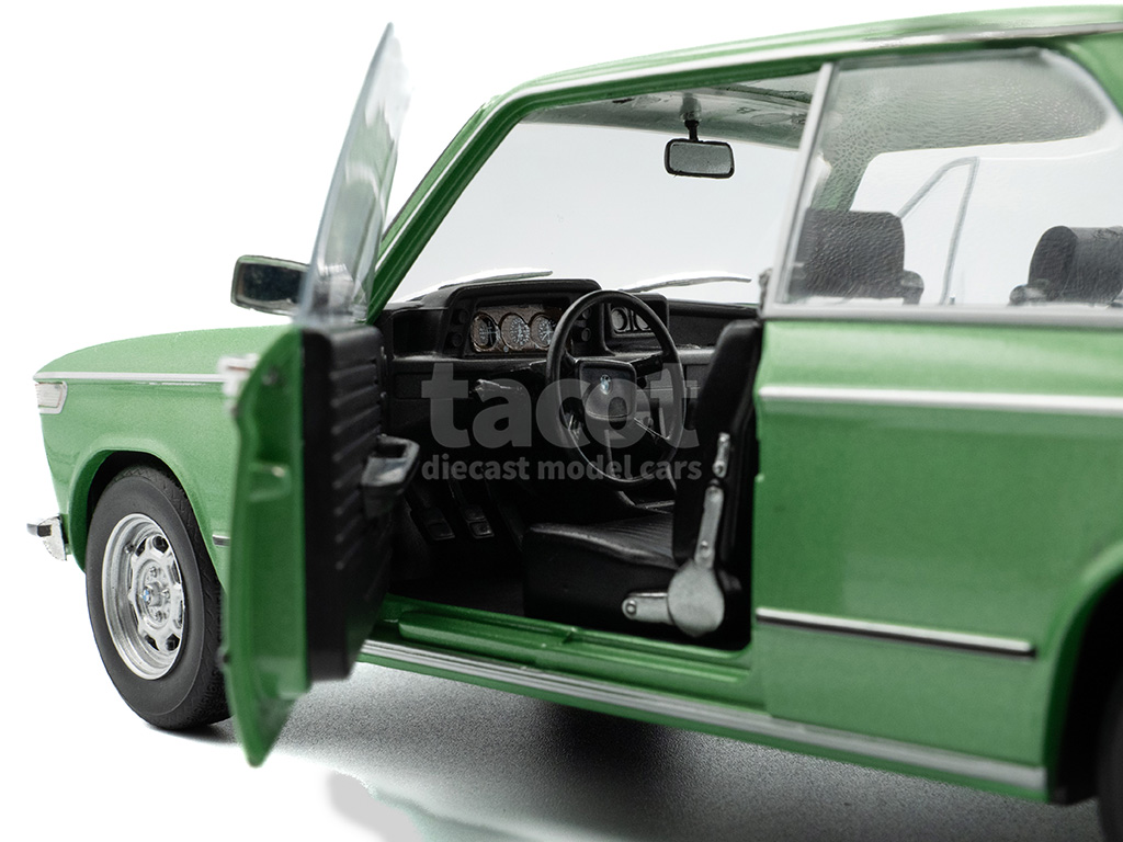 106788 BMW 1602/ E10 1971