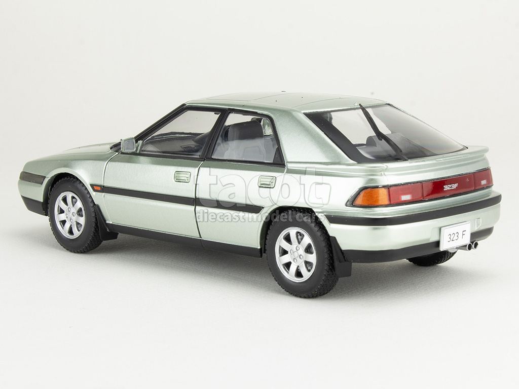106807 Mazda 323 F 1989