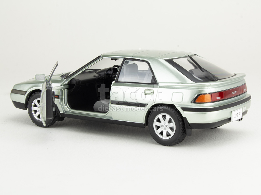 106807 Mazda 323 F 1989