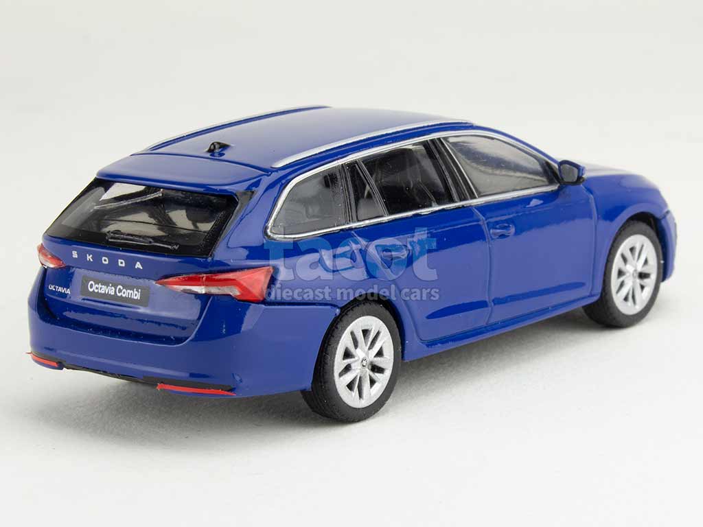 106840 Skoda Octavia IV FL Combi 2024