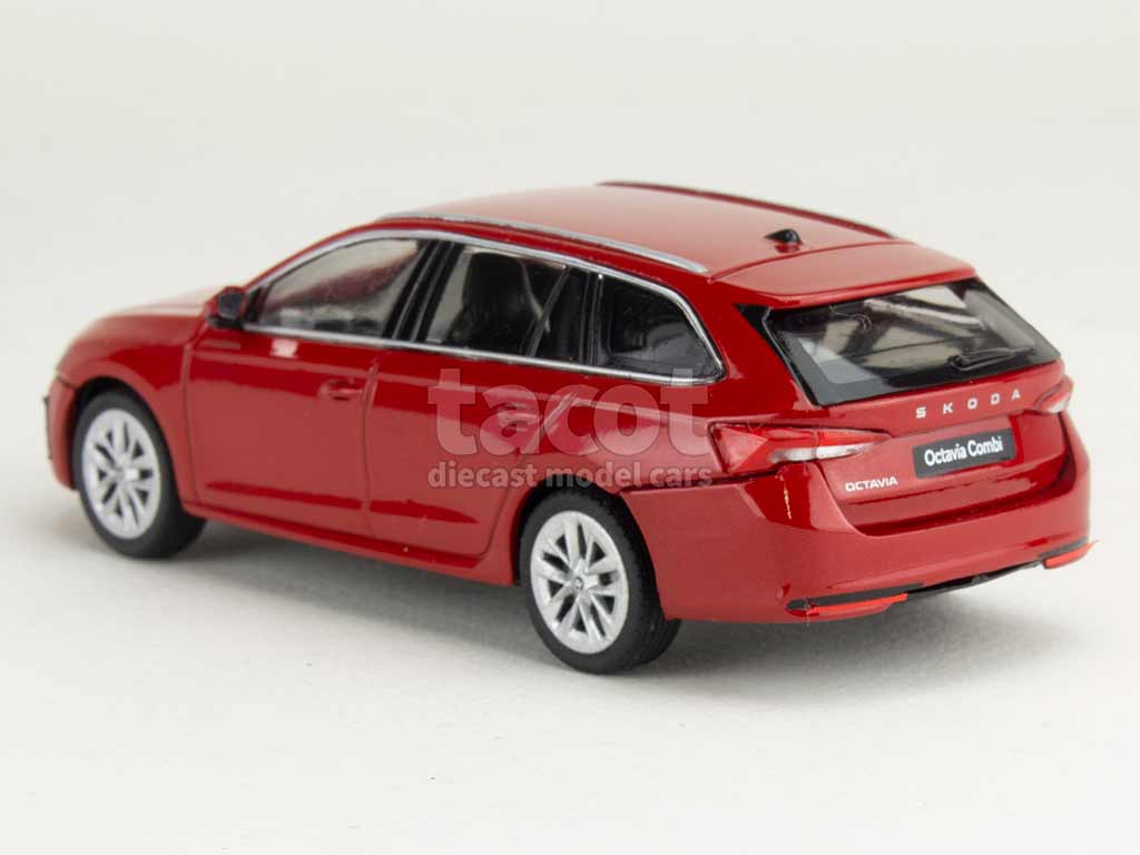 106841 Skoda Octavia IV FL Combi 2024