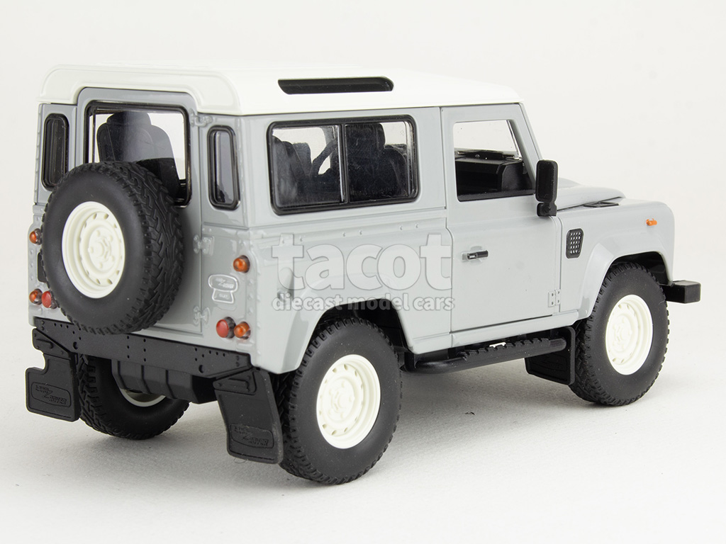 106845 Land Rover Defender