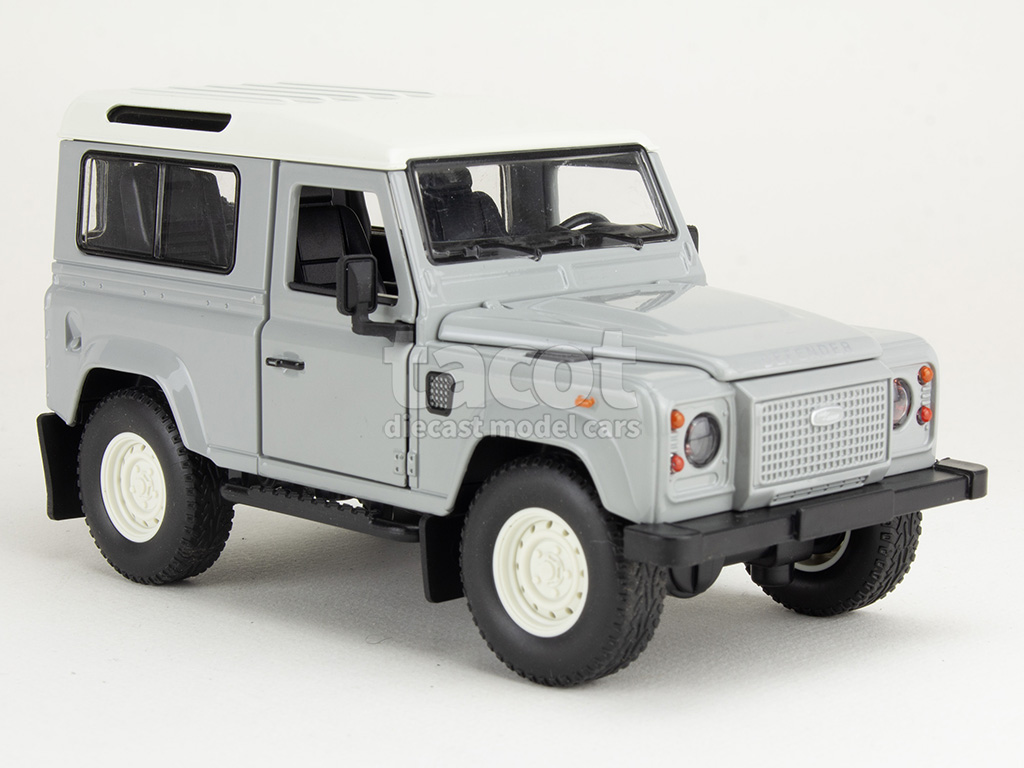106845 Land Rover Defender