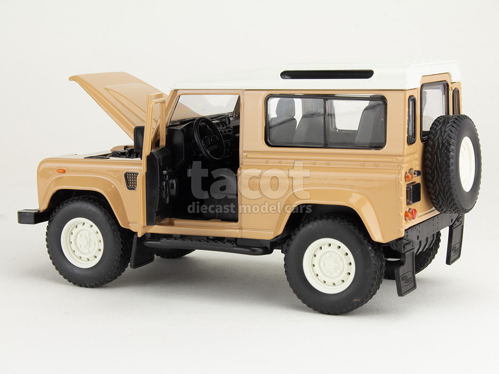 106846 Land Rover Defender