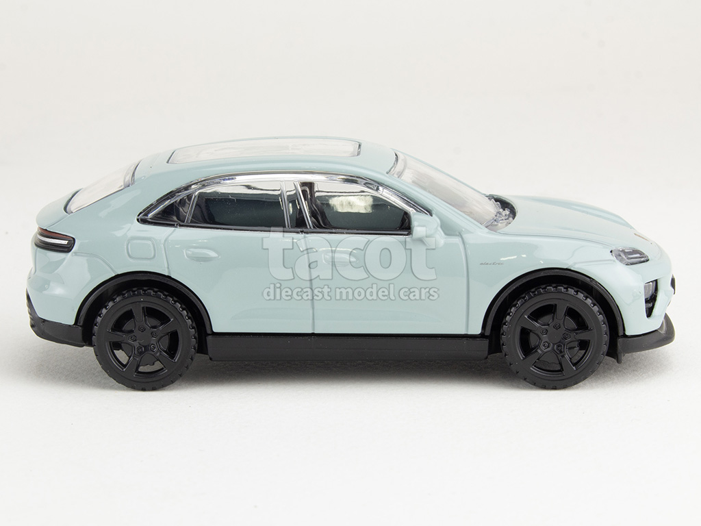 106855 Porsche New Macan 2025