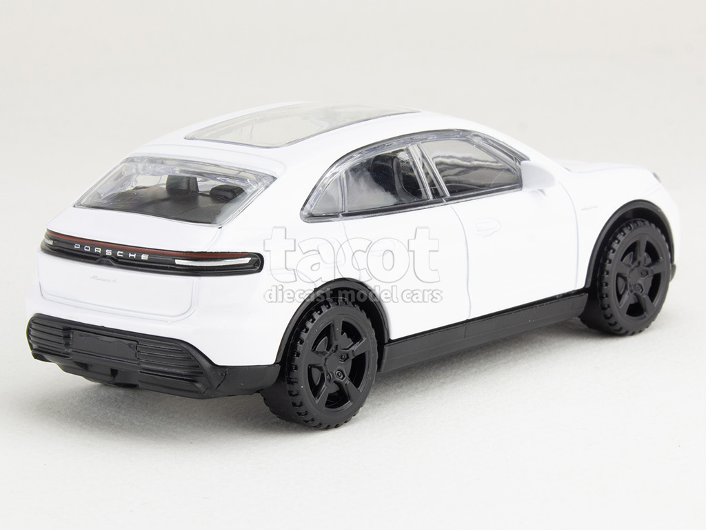 106856 Porsche New Macan 2025