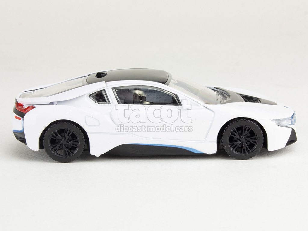 106861 BMW i8