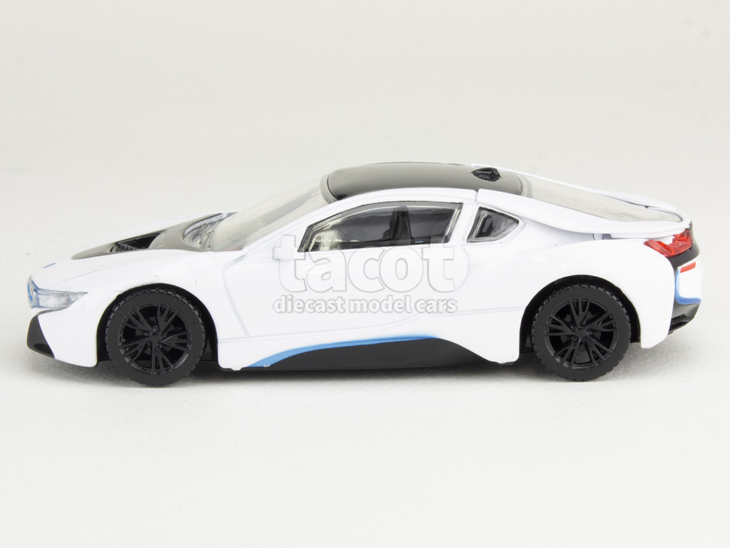 106861 BMW i8