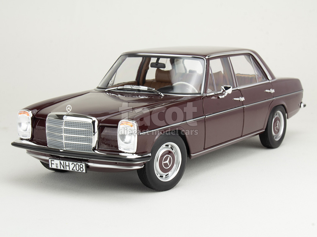 106872 Mercedes 200/ W115 1968