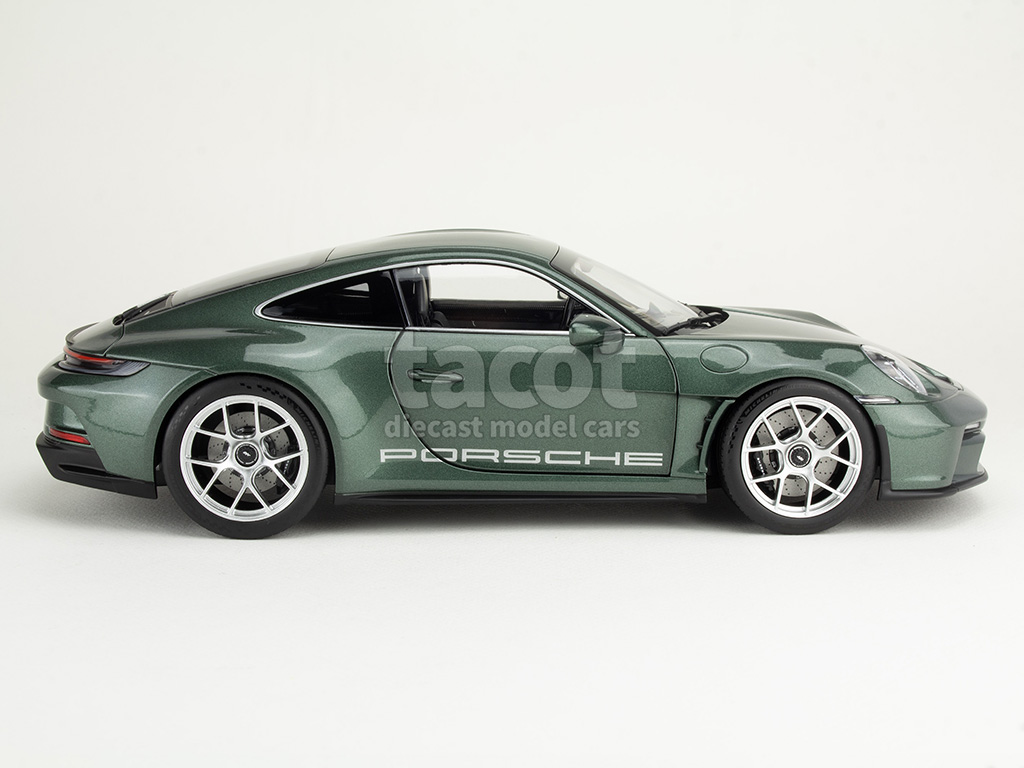 106874 Porsche 911/992 S/T 2023