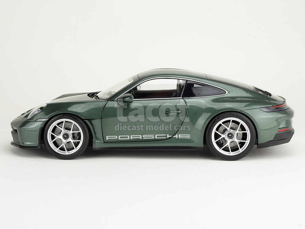 106874 Porsche 911/992 S/T 2023