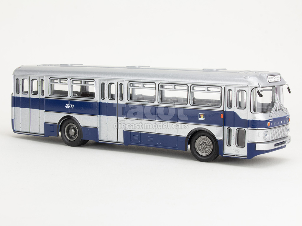 106886 Ikarus 556 Autobus