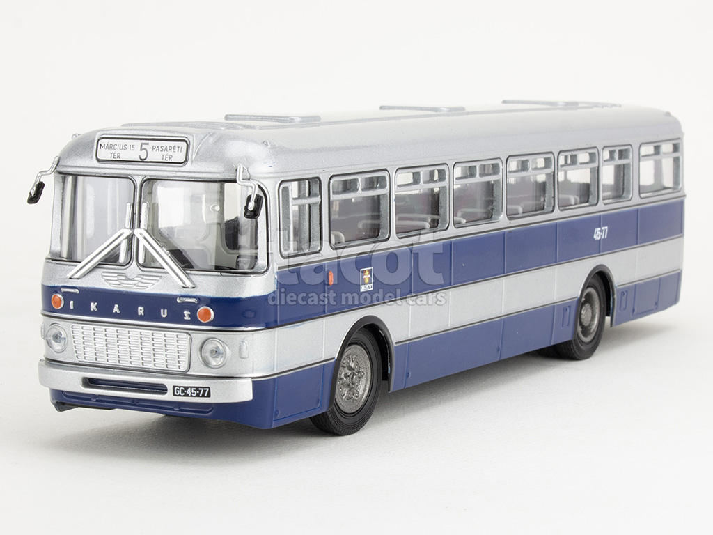 106886 Ikarus 556 Autobus