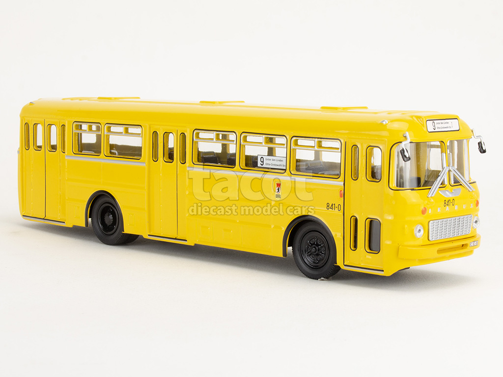 106887 Ikarus 556 Autobus