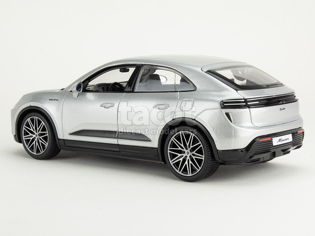106918 Porsche New Macan Turbo 2024