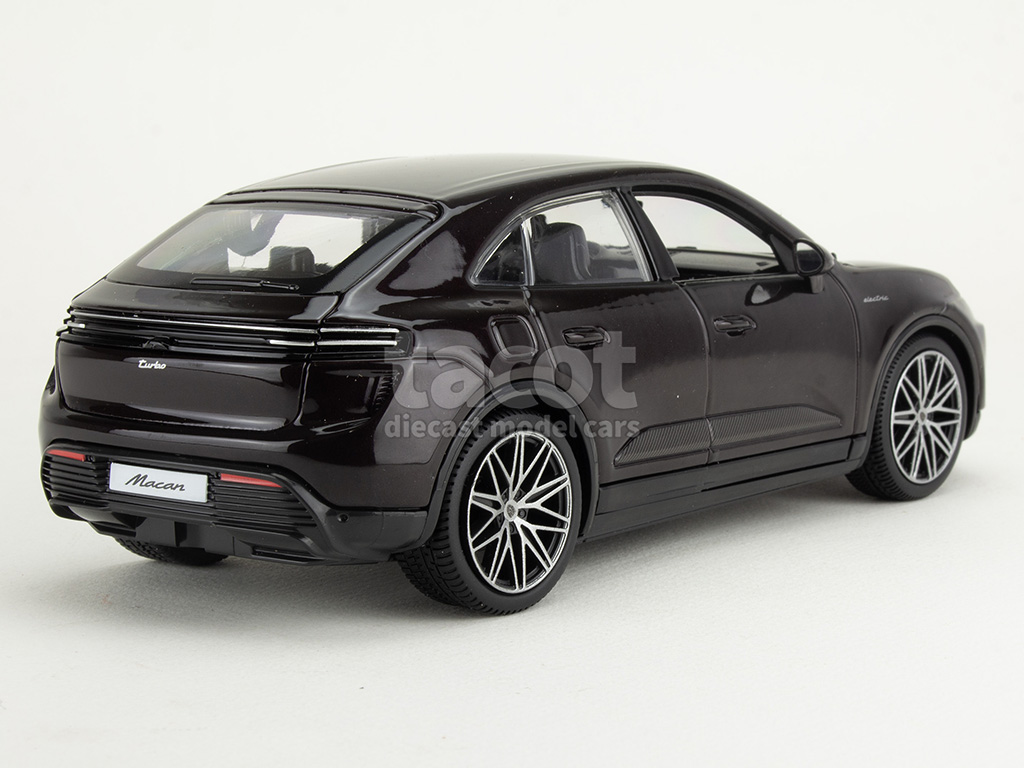 106919 Porsche New Macan Turbo 2024