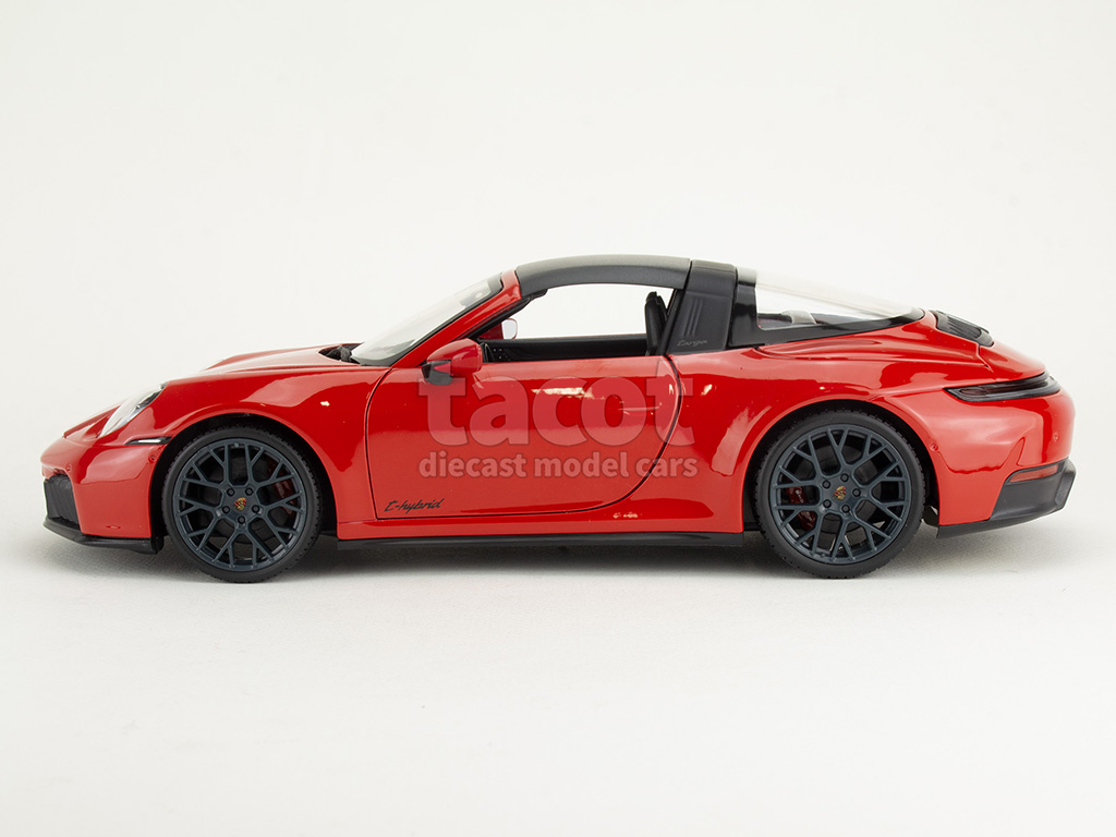 106922 Porsche 911/992.2 Targa 4 GTS Hybrid 2025