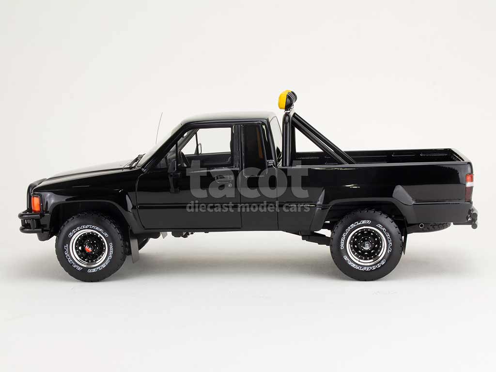 106948 Toyota Hilux SR5 Pick-Up 1985