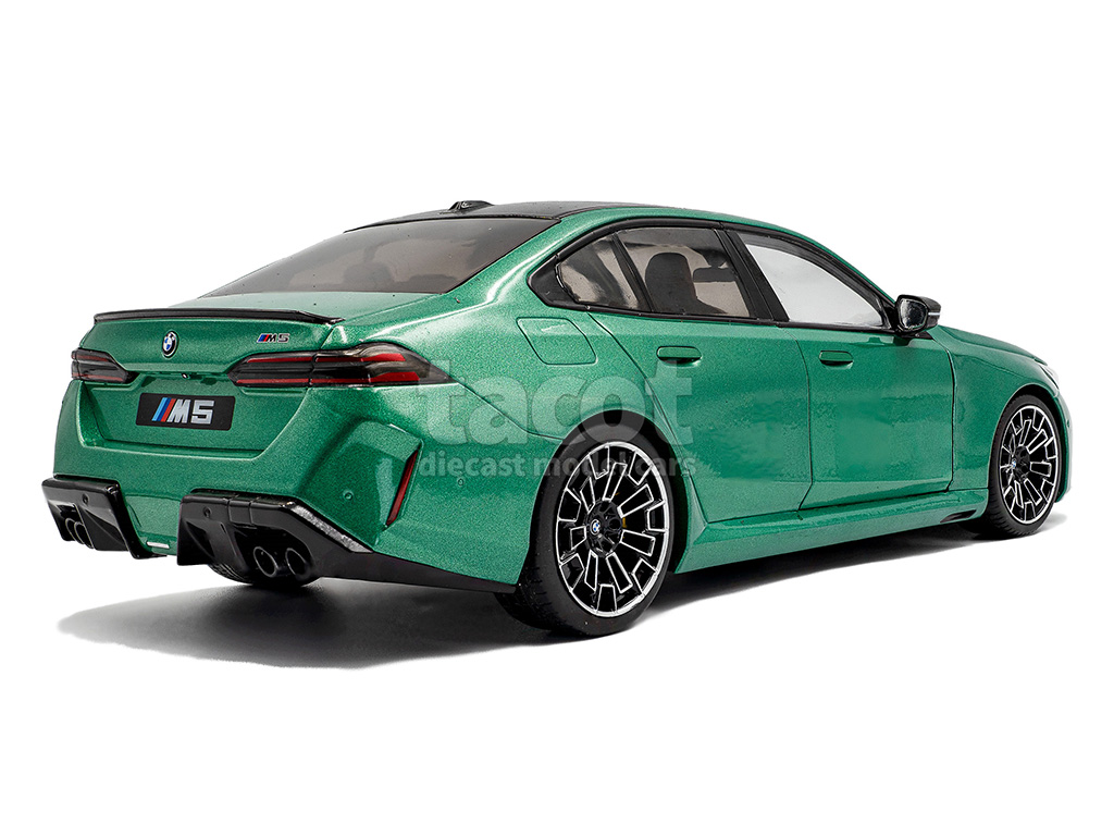 106981 BMW New M5/ G60 2025