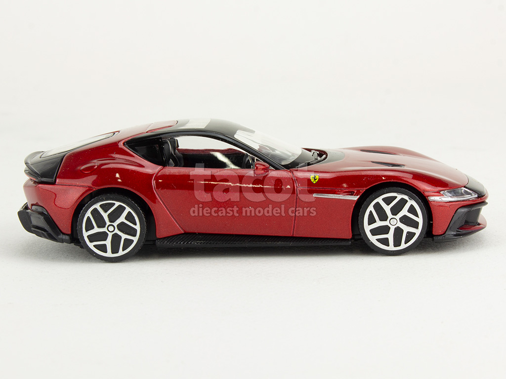 106993 Ferrari 12 Cilindri 2024
