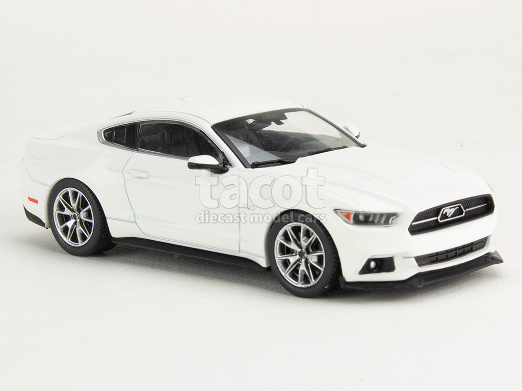 107009 Ford Mustang 50th Anniversary 2015