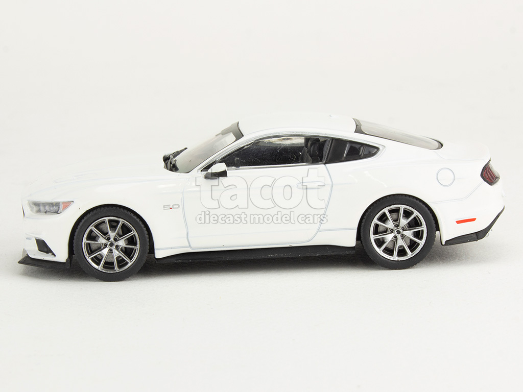 107009 Ford Mustang 50th Anniversary 2015