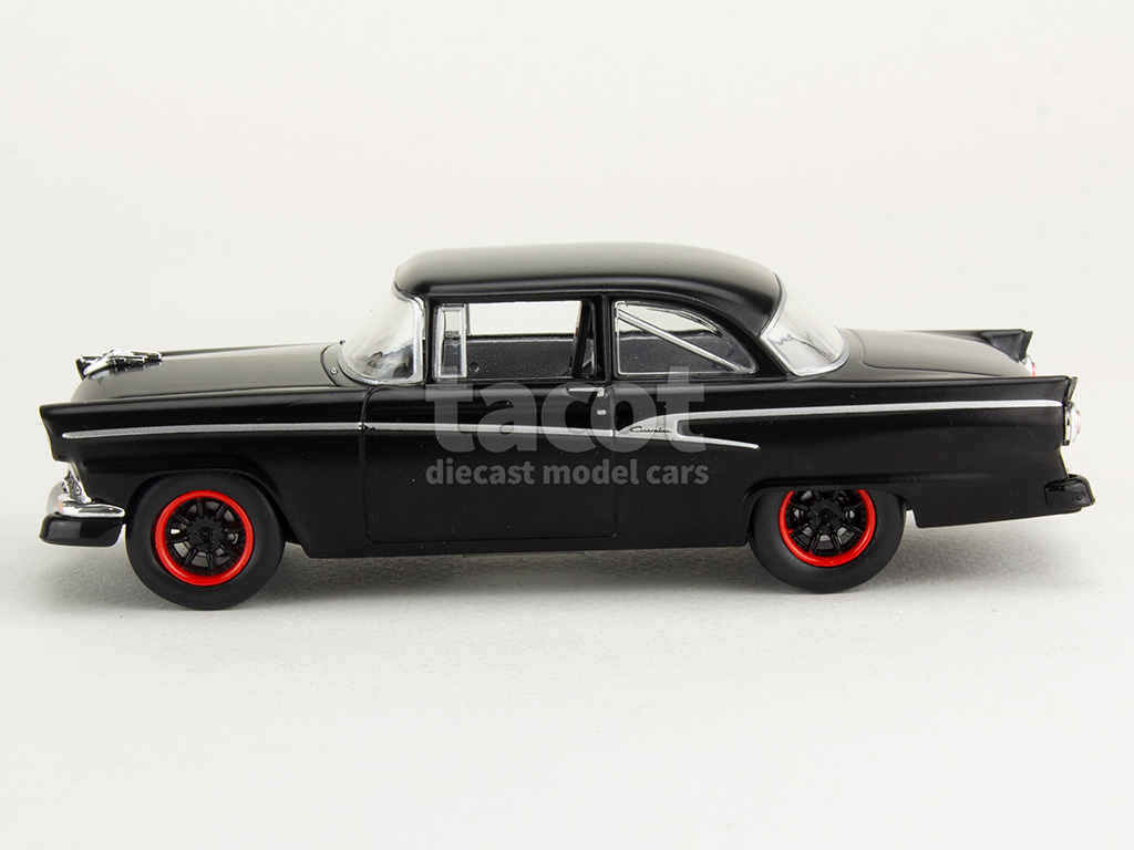 107010 Ford Customliner Tudor 1956