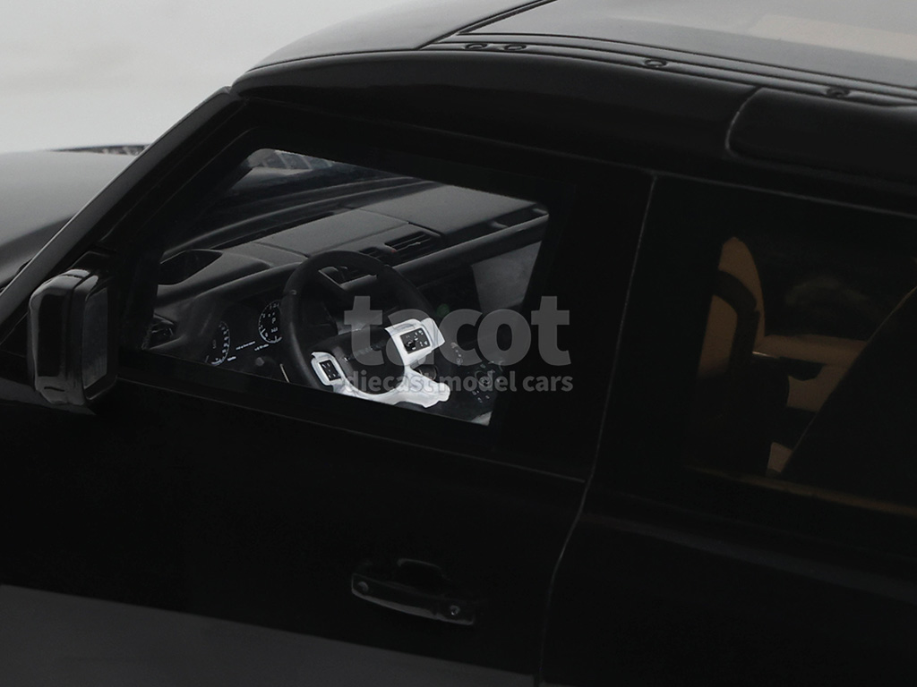 107027 Land Rover Defender 90 P400 X-Dynamic HSE 2021