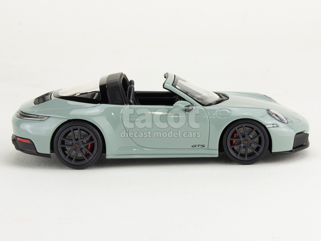107037 Porsche 911/992.2 Targa 4 GTS 2025