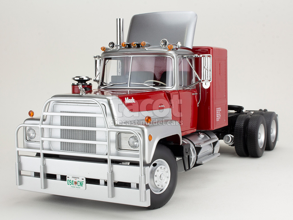 107069 Mack RL 700L Tracteur 1974
