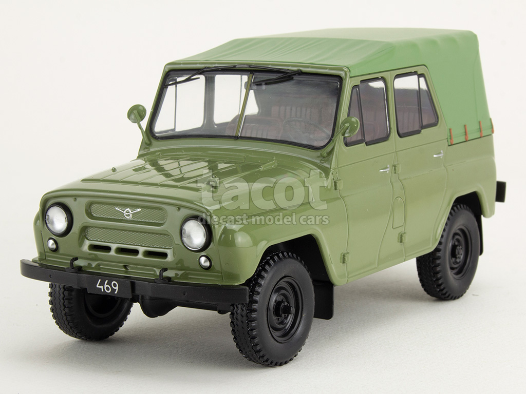 107073 UAZ 469 1975