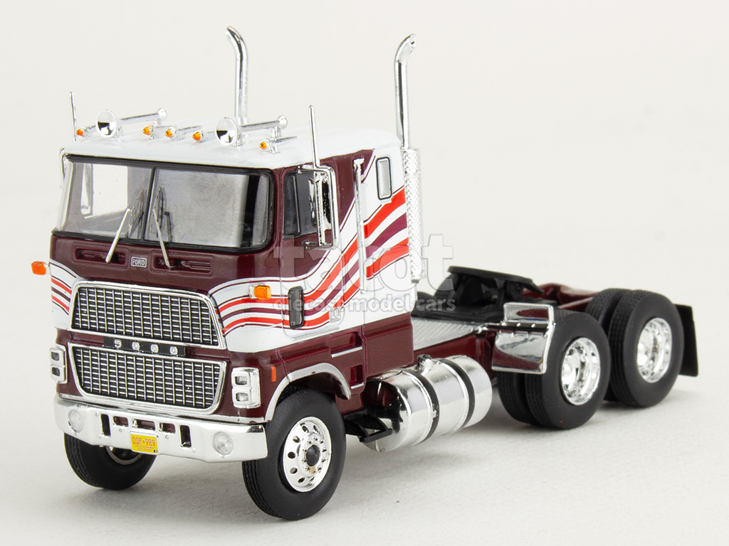 107075 Ford CL-9000 Tracteur 1976