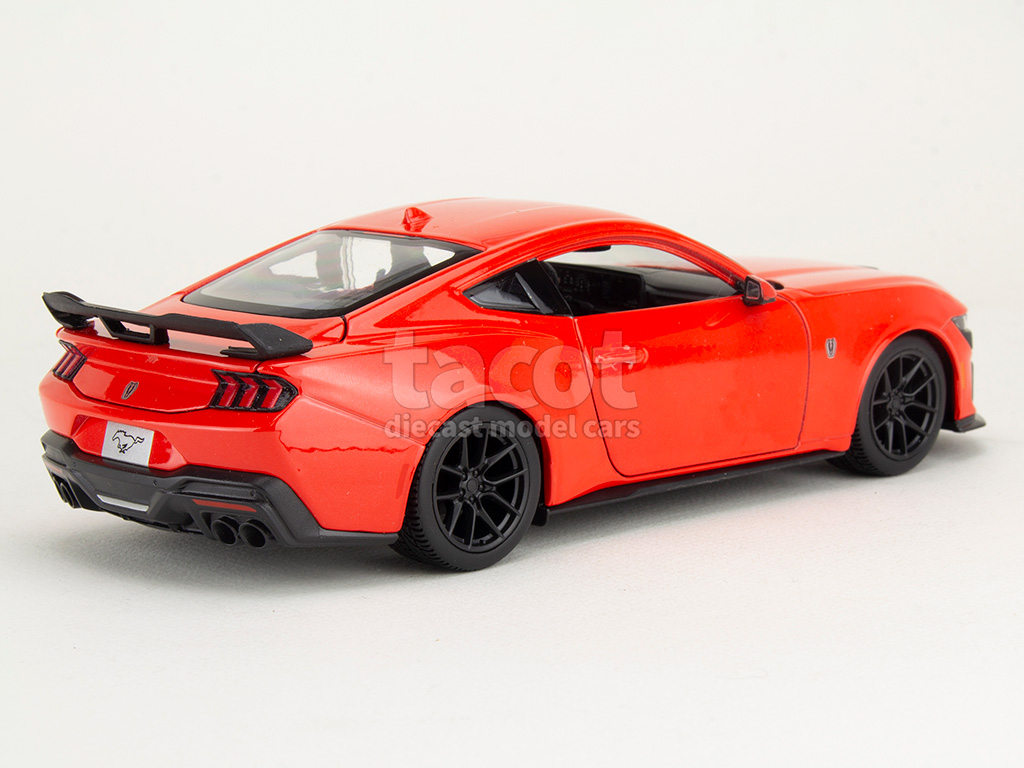 107089 Ford Mustang Dark Horse 2024