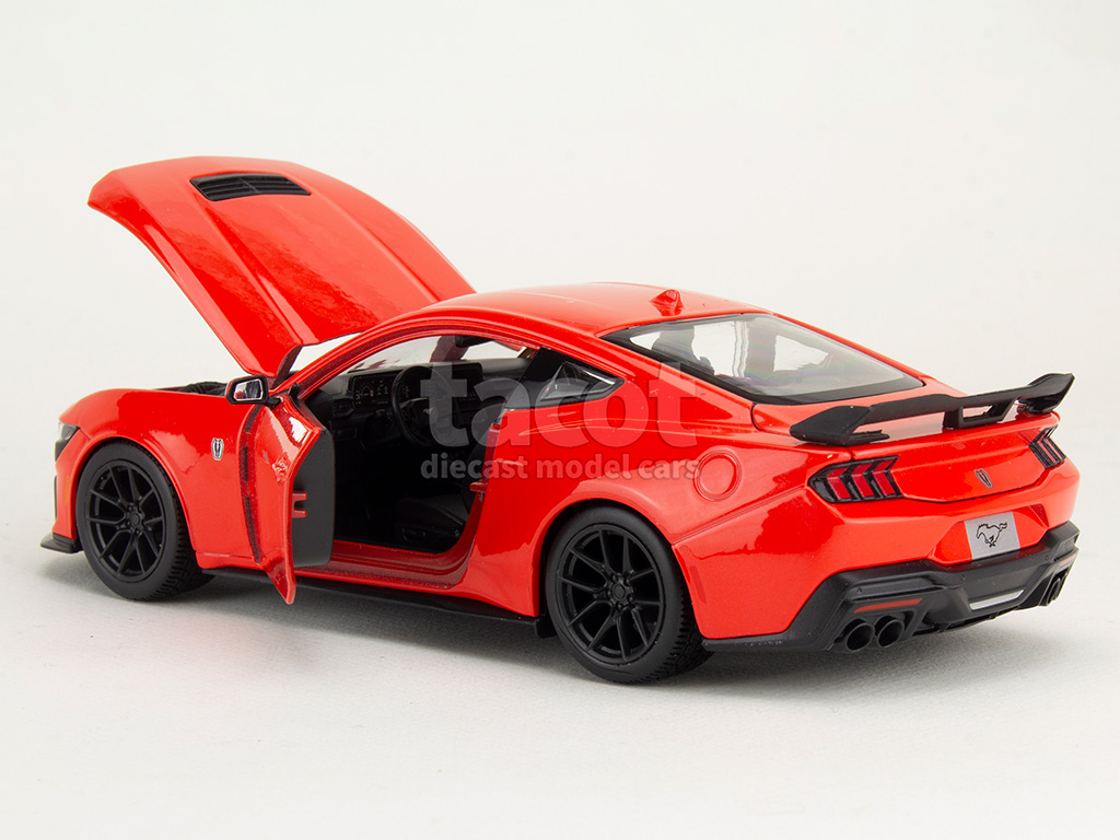 107089 Ford Mustang Dark Horse 2024