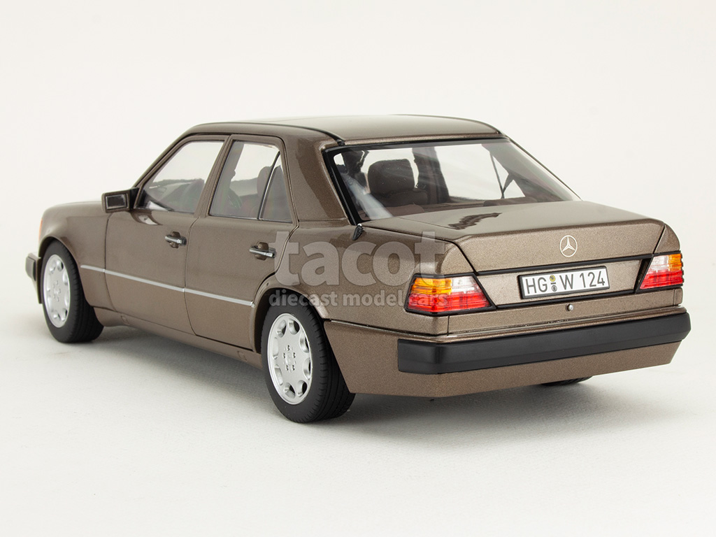 107106 Mercedes 500 E/ W124 1990