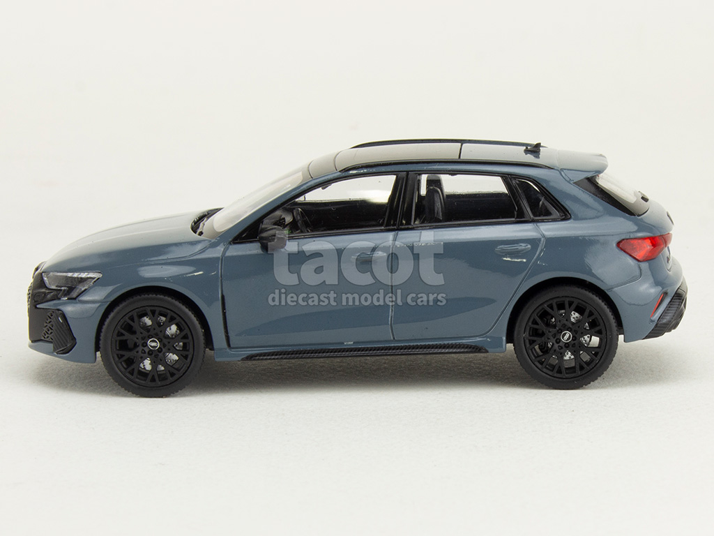 107118 Audi RS3 Sportback 2025