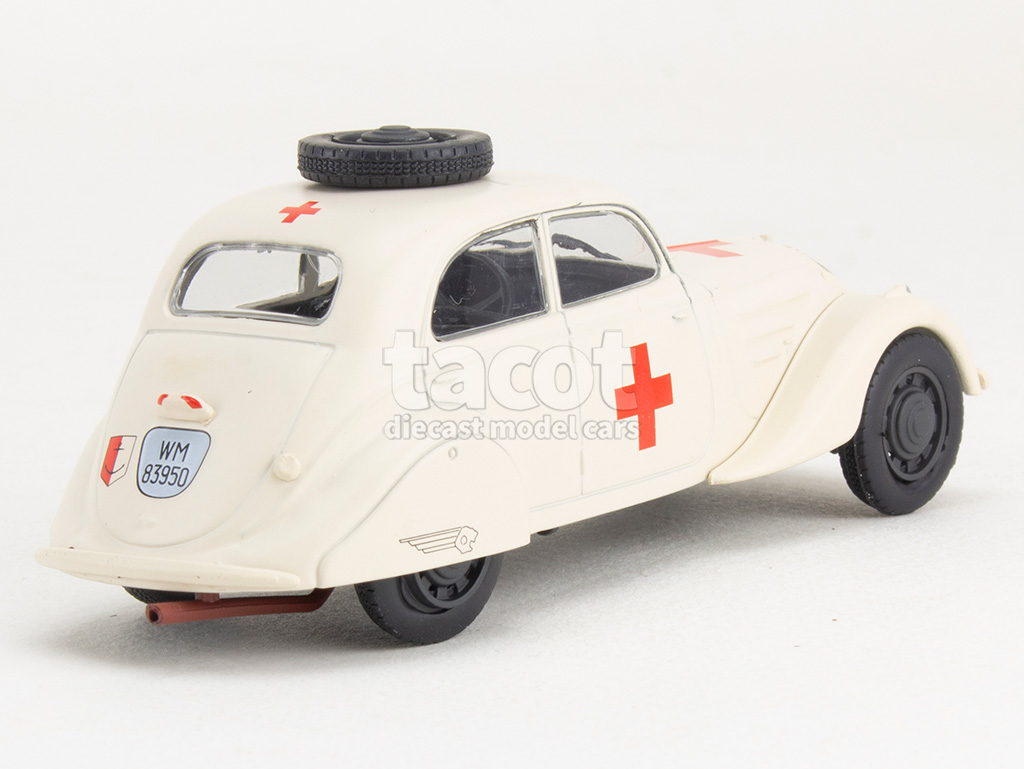 107132 Peugeot 402 B L&eacute;g&egrave;re Ambulance 1939