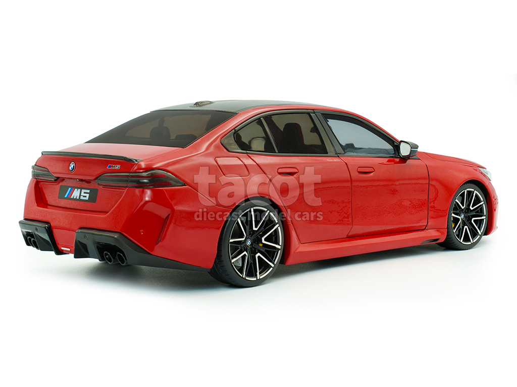 107165 BMW New M5/ G60 2025