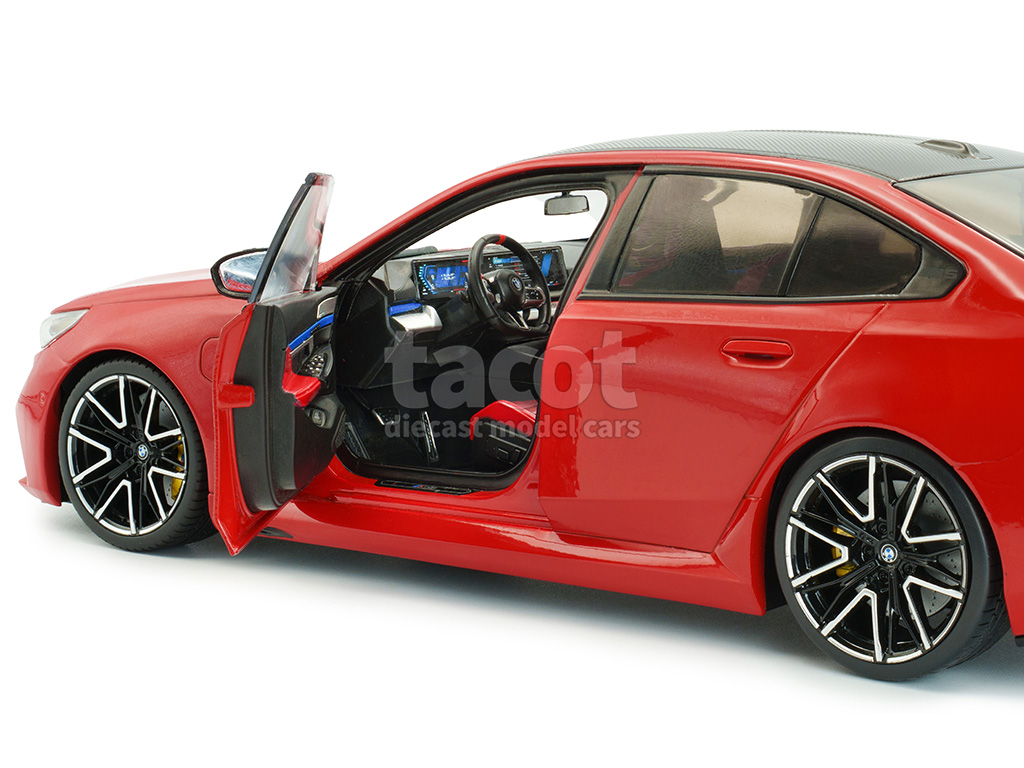 107165 BMW New M5/ G60 2025
