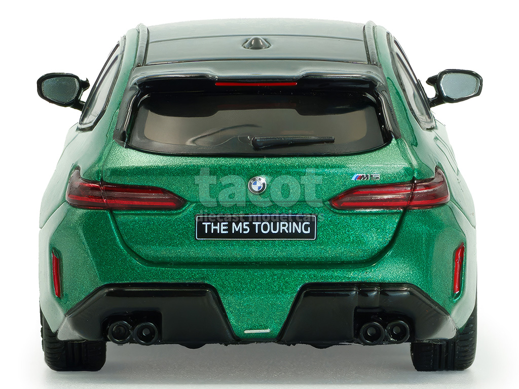 107176 BMW New M5 Touring/ G61 2024