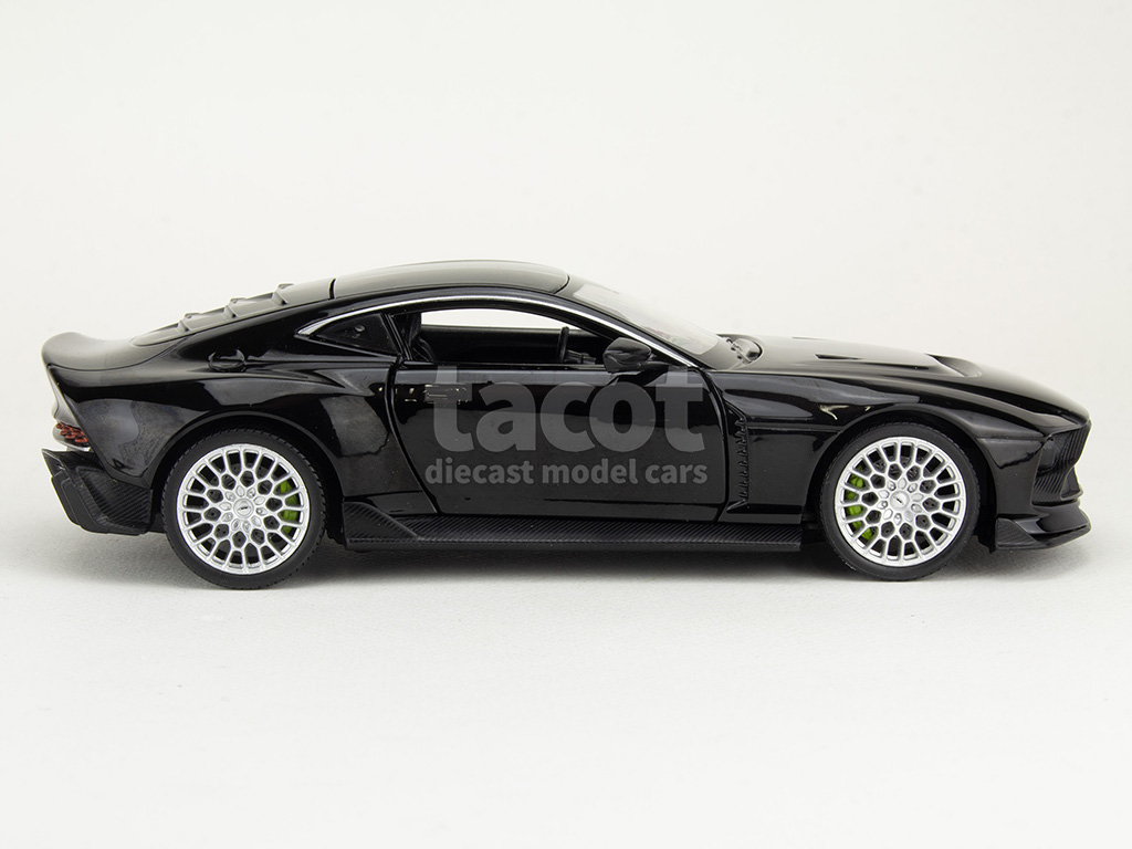 107187 Aston Martin Valour 2023
