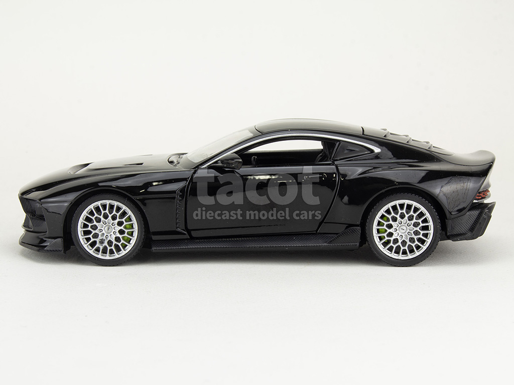107187 Aston Martin Valour 2023