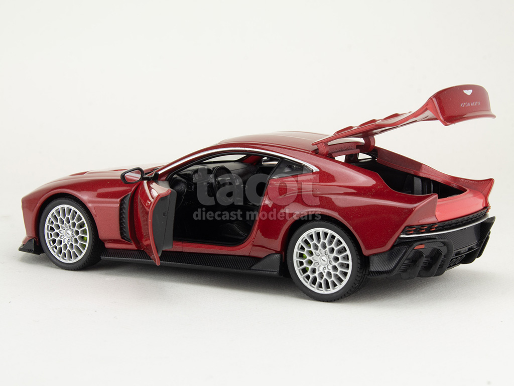 107189 Aston Martin Valour 2023