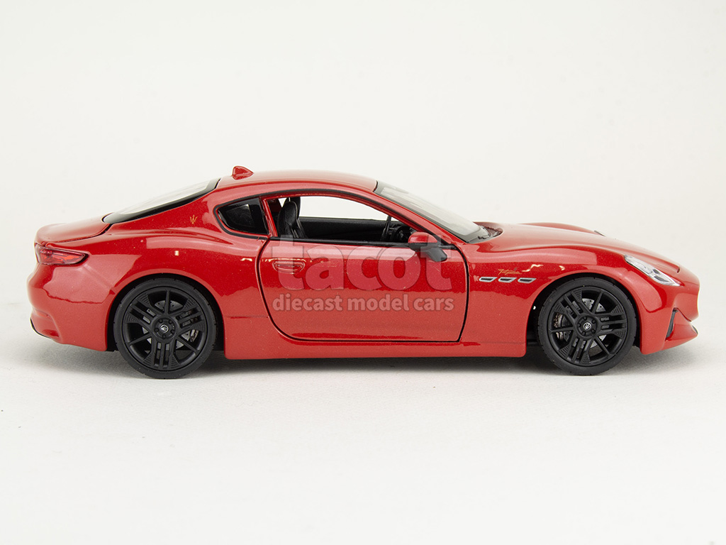 107192 Maserati GranTurismo Folgore 2023