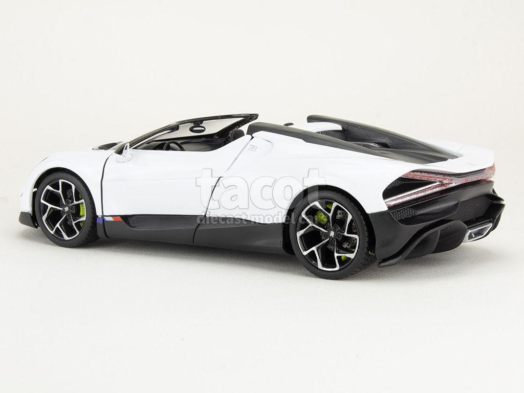 107205 Bugatti Mistral W16 2022