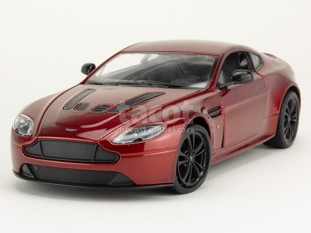 107208 Aston Martin Vantage V12 2013